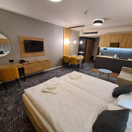 Ferienwohnung Akvamarin Besenova Apartman Exterior foto
