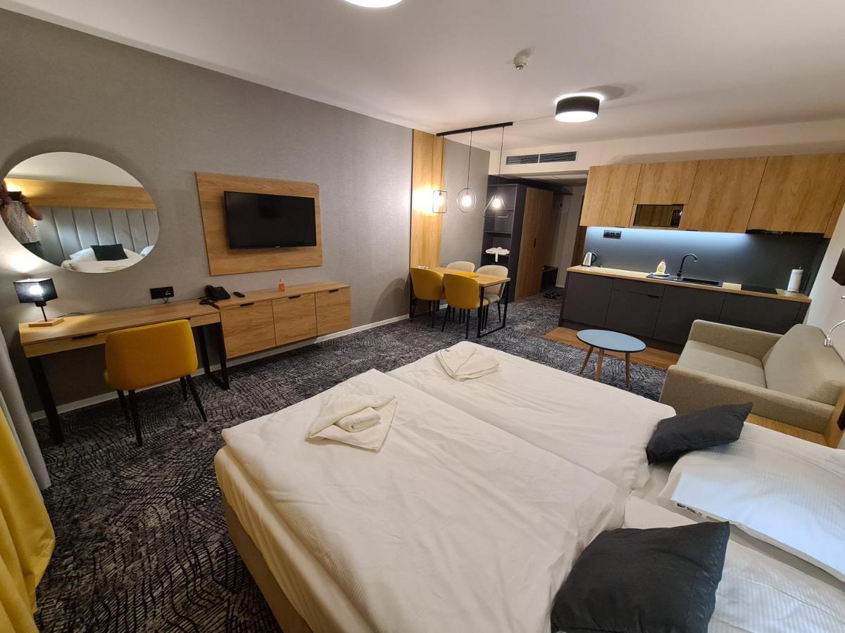 Ferienwohnung Akvamarin Besenova Apartman Exterior foto